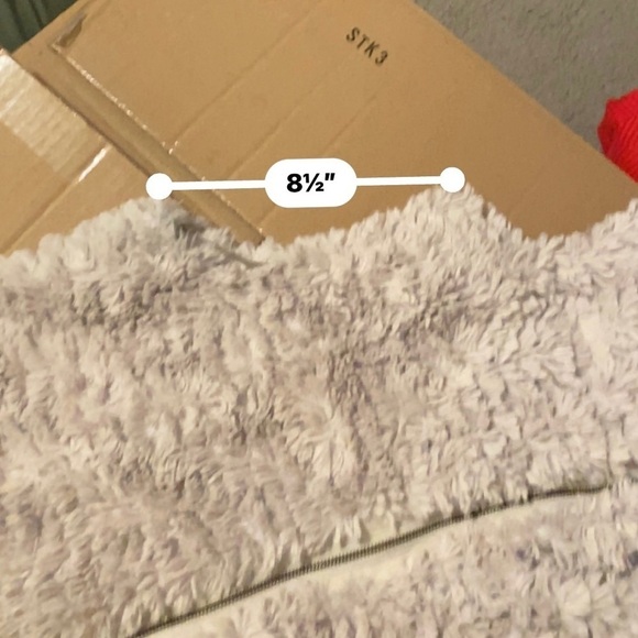 FEVER Womens VEST LUXURIOUS FAUX FUR, COLLAR Zipper, Satin Interior Taupe size M - Picture 6 of 6